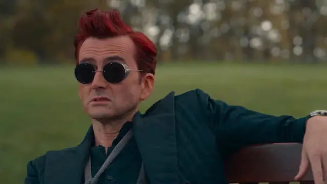 Crowley Good Omens Actor, Age, Outfit, Tattoo, Car, Glasses 