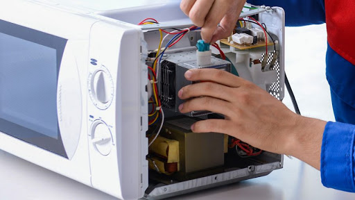 The most common microwave breakdowns and how to fix them