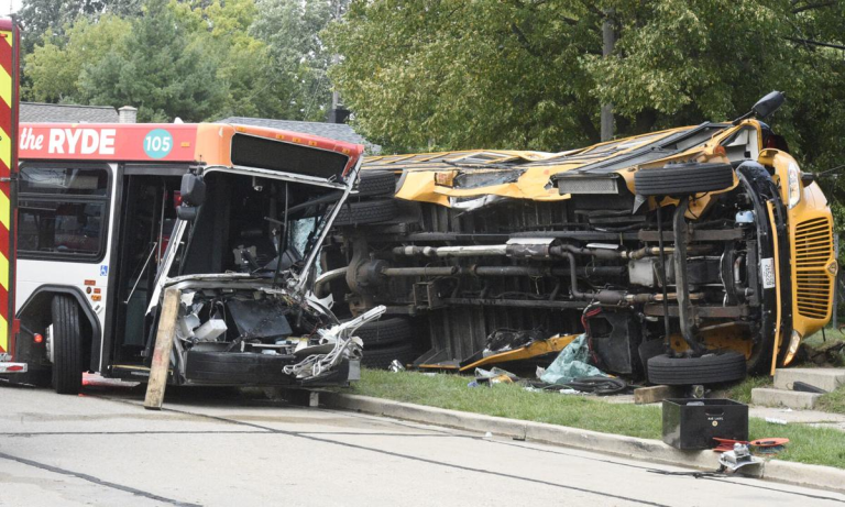 Managing a Bus Accident’s Aftermath: Crucial Legal Steps and Things to Think About