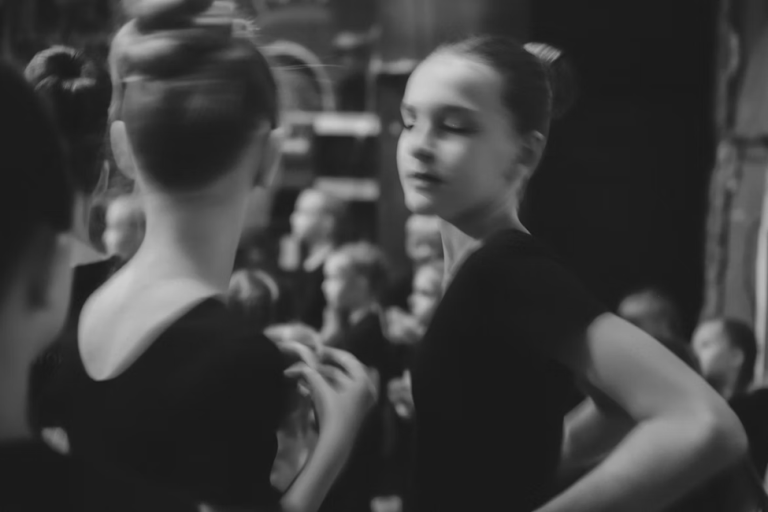 Top Benefits of Enrolling Your Child in a Dance School