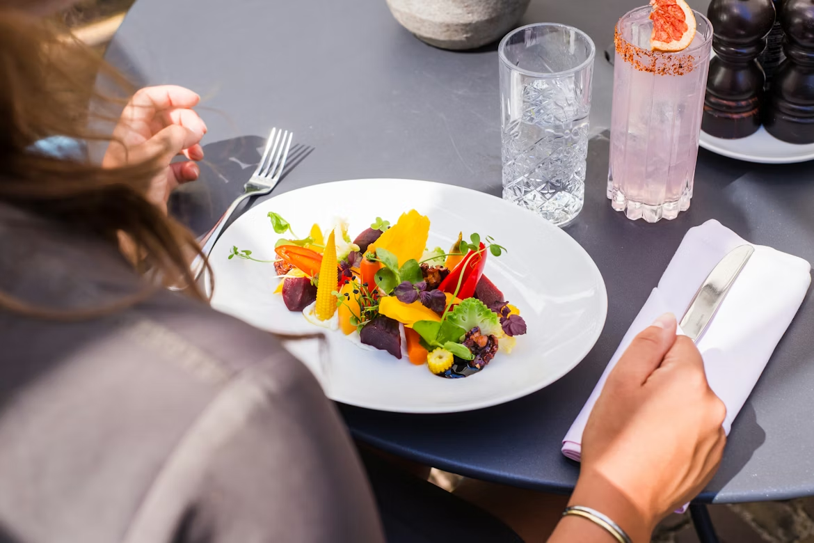 5 Tips for Staying on Track with Healthy Eating Habits