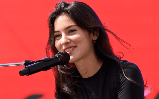 What Boosts an Entertainer’s Net Worth in 2026