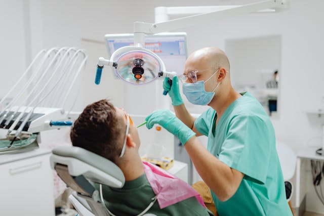 5 Reasons Families Choose Dentists Who Provide Both General And Cosmetic Services