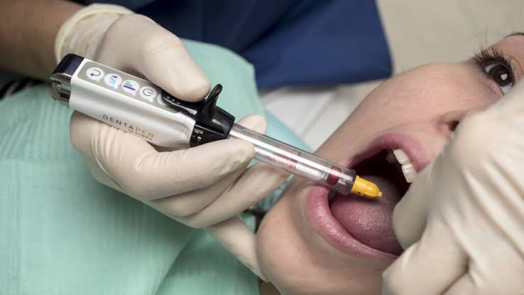 How General Dentists Use Advanced Tools For Pain Free Treatment